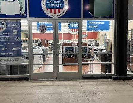 Entrada de Zelop Hometown Store en Coachella, California